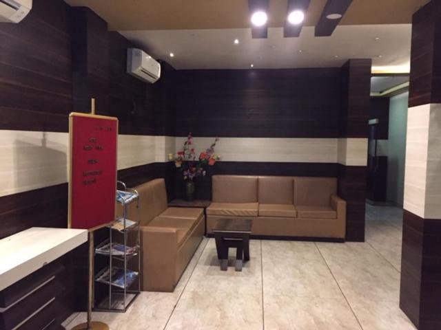 山景酒店 西里古里 外观 照片